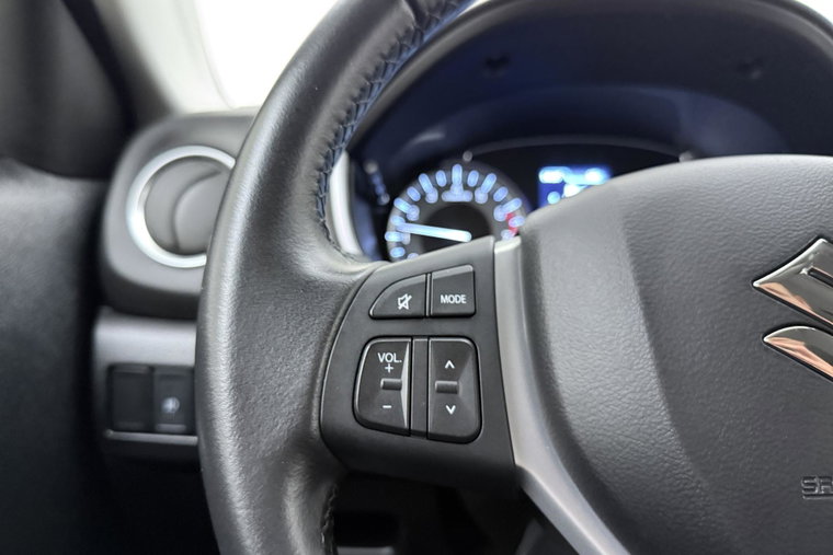 Vehicle Image 19