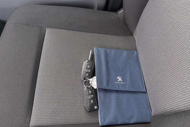Vehicle Image 26