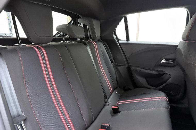 Vehicle Image 15