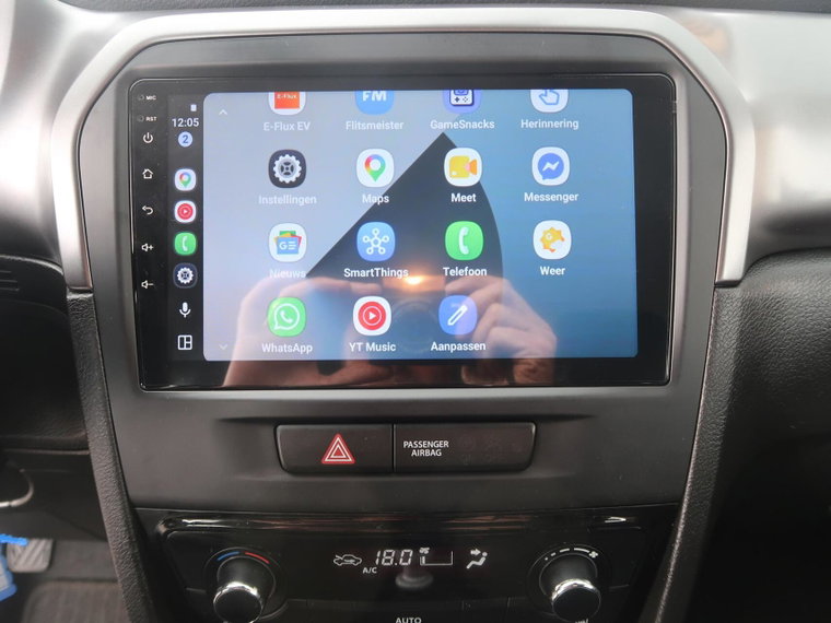 Vehicle Image 18