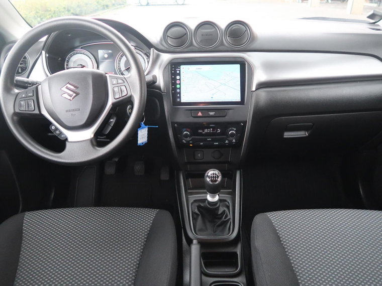 Vehicle Image 9