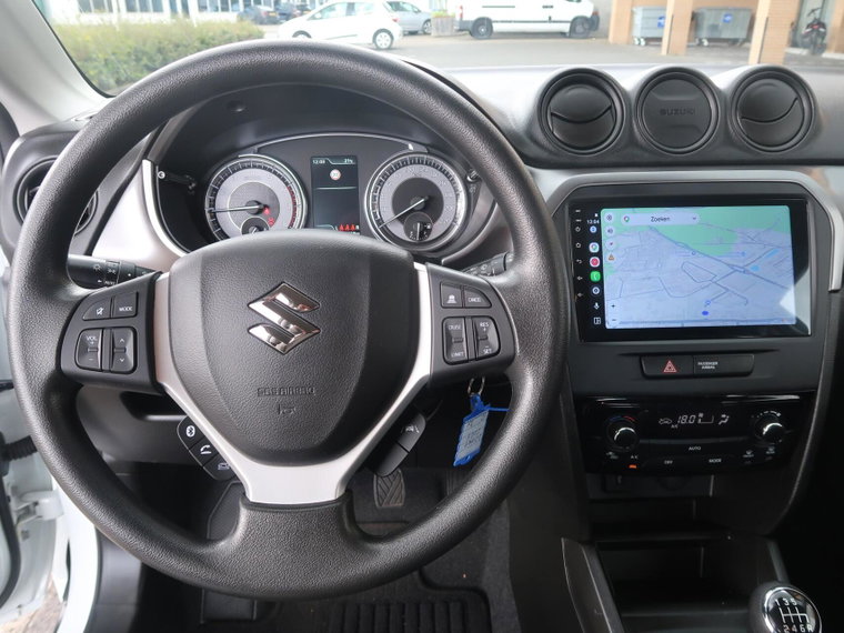 Vehicle Image 11