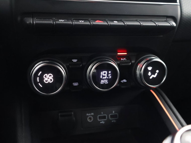 Vehicle Image 33