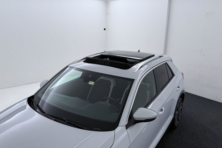Vehicle Image 40