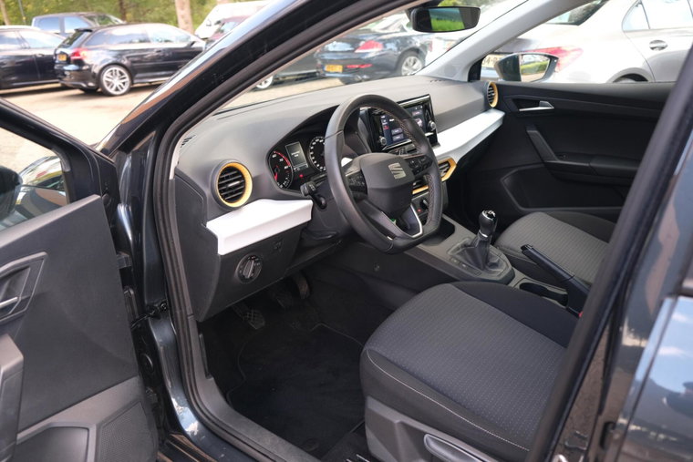 Vehicle Image 13