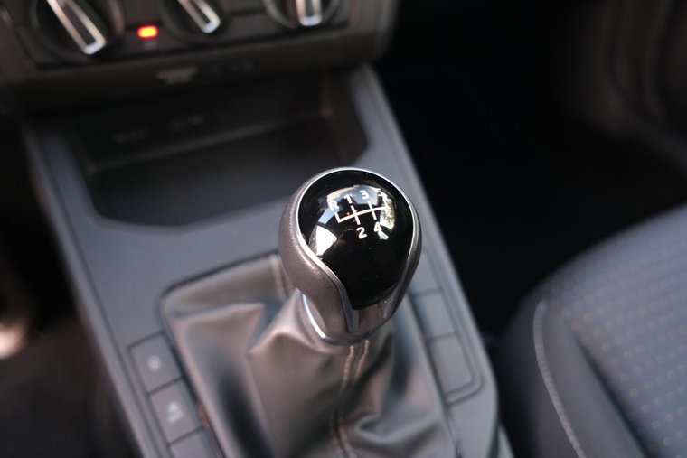 Vehicle Image 24