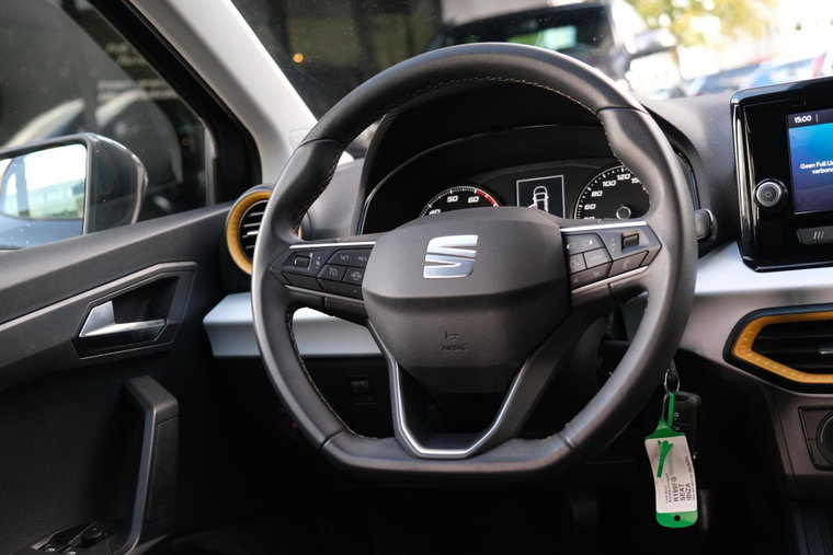 Vehicle Image 26