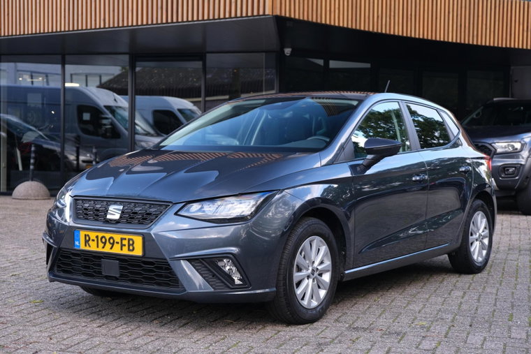 Vehicle Image 5