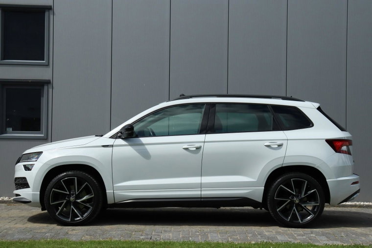 Vehicle Image 6