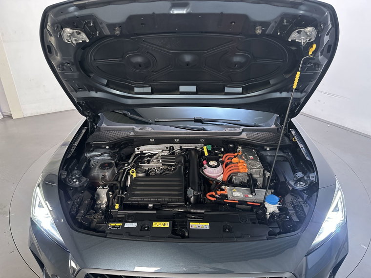Vehicle Image 17