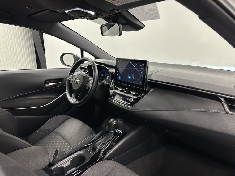Vehicle Image 12