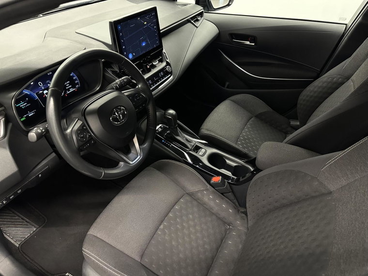 Vehicle Image 16