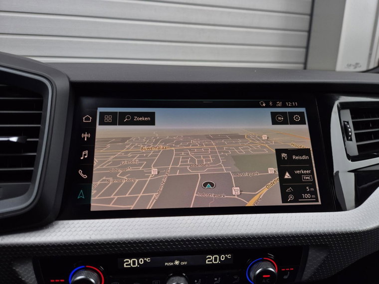 Vehicle Image 21