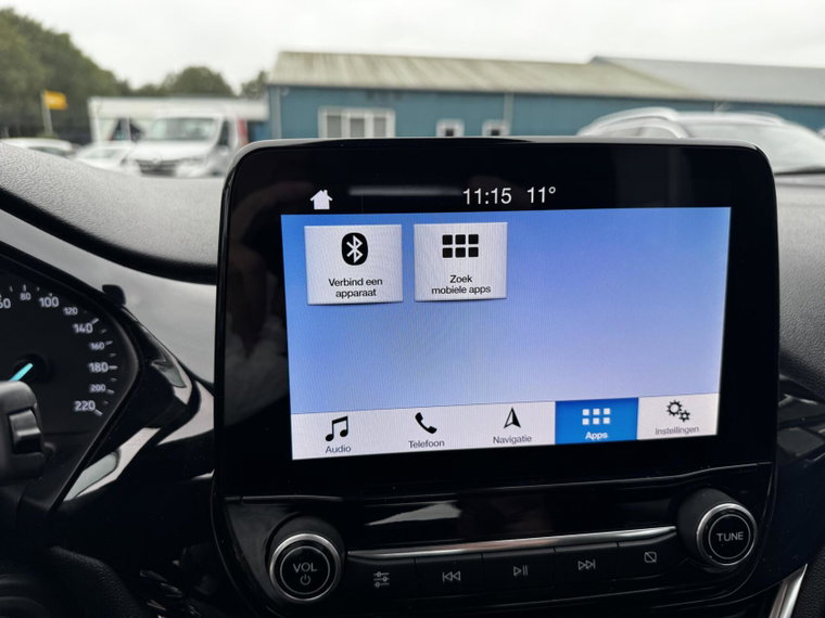 Vehicle Image 18