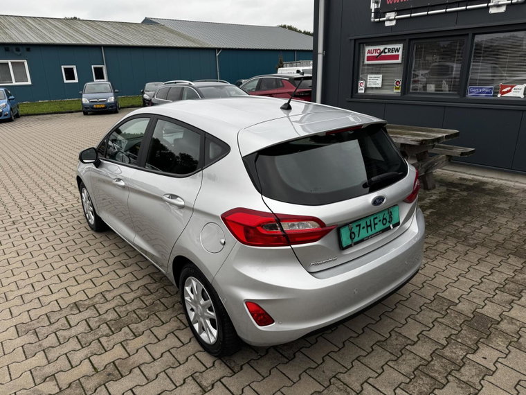 Vehicle Image 8