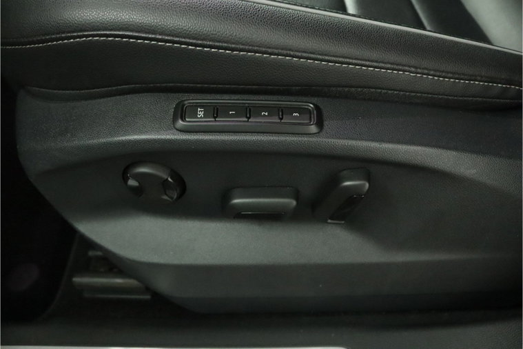 Vehicle Image 47