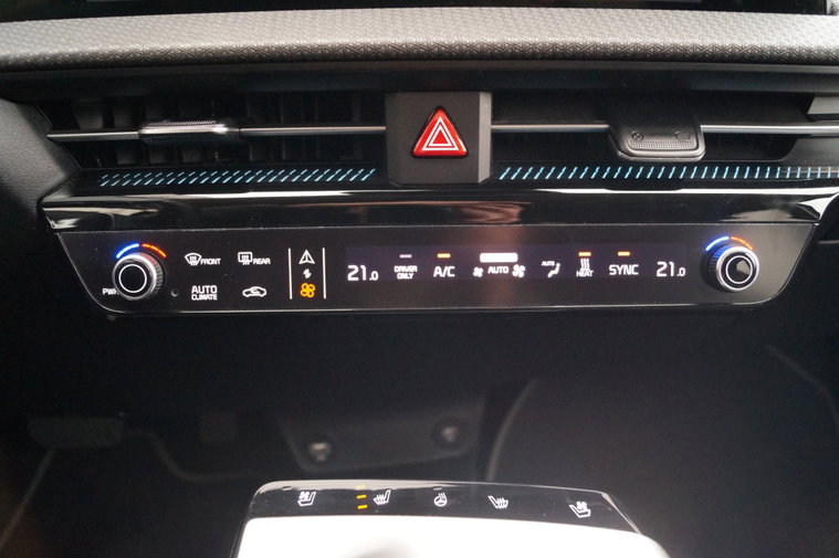 Vehicle Image 27