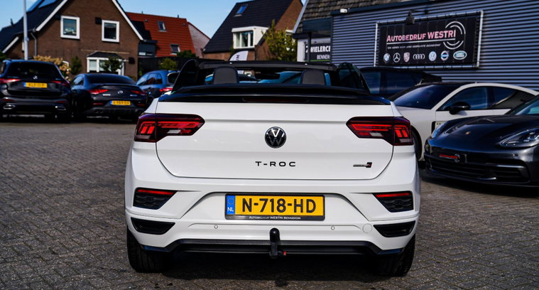 Vehicle Image 28