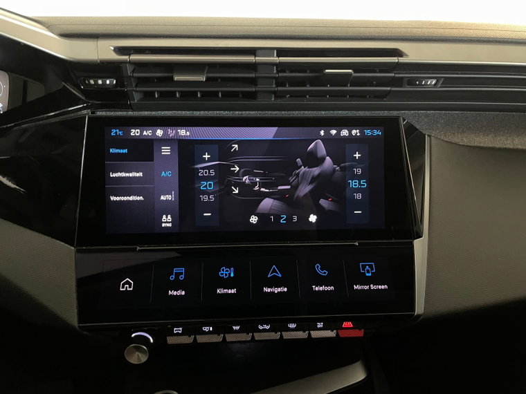 Vehicle Image 33