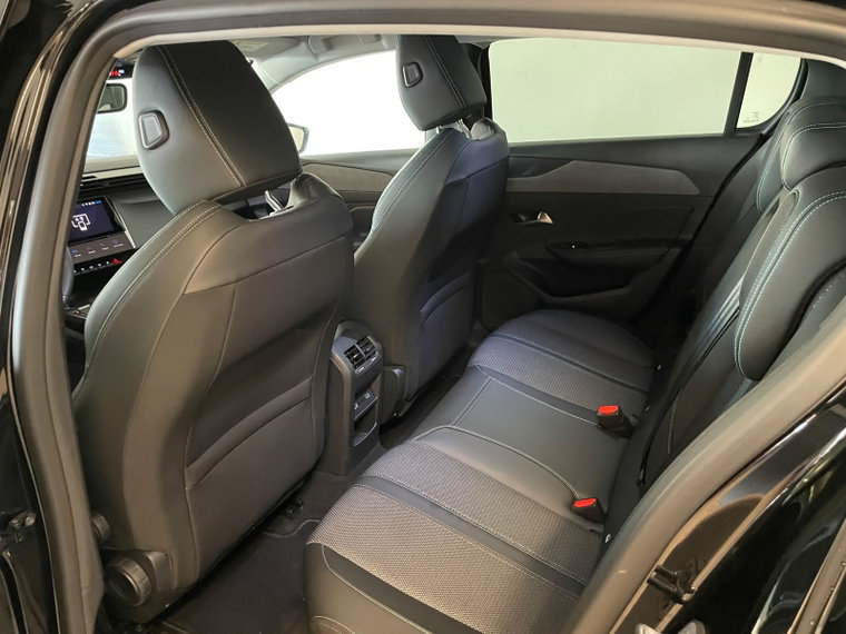 Vehicle Image 40