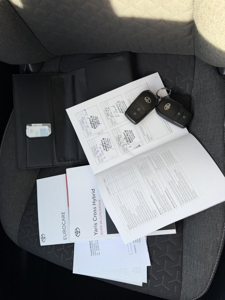 Vehicle Image 21