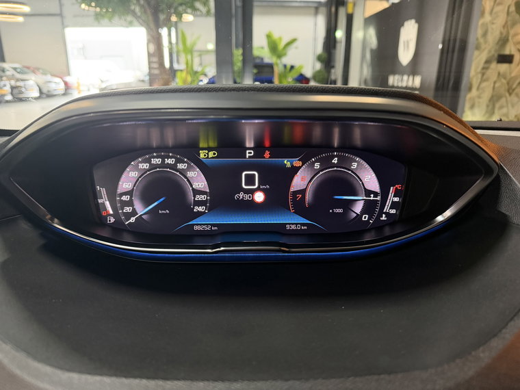Vehicle Image 37