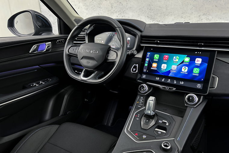 Vehicle Image 12