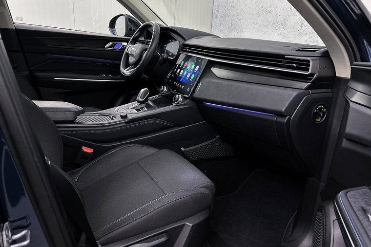 Vehicle Image 32
