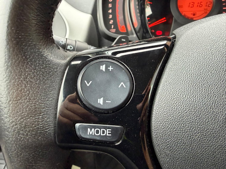 Vehicle Image 38