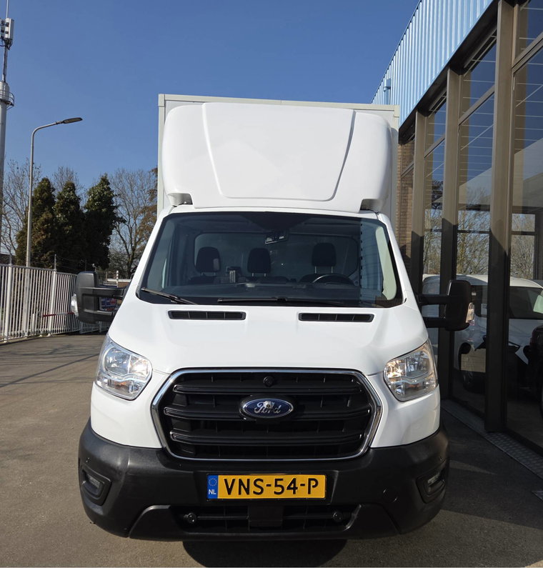 Vehicle Image 25