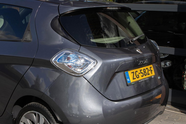 Vehicle Image 13