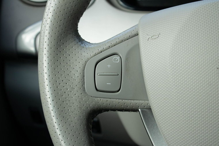 Vehicle Image 23