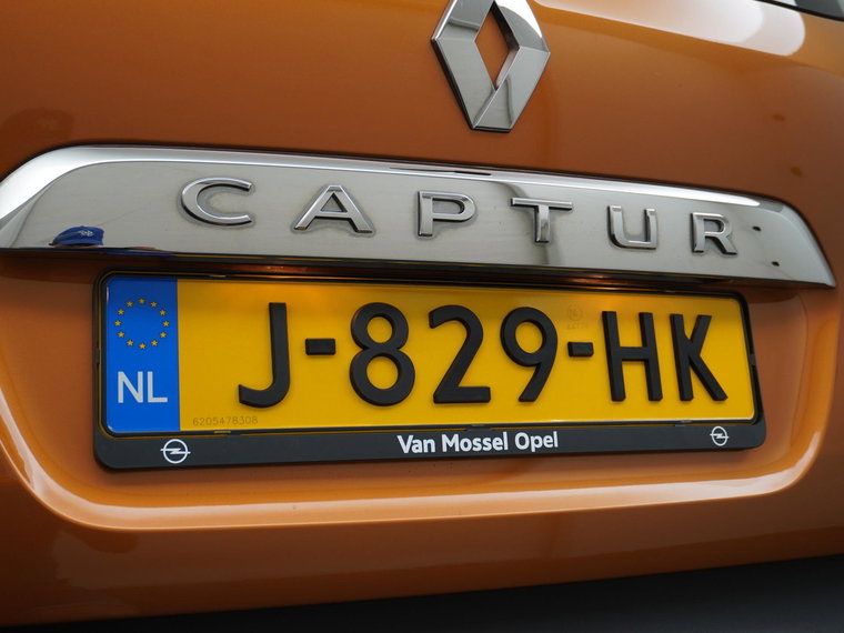 Vehicle Image 38