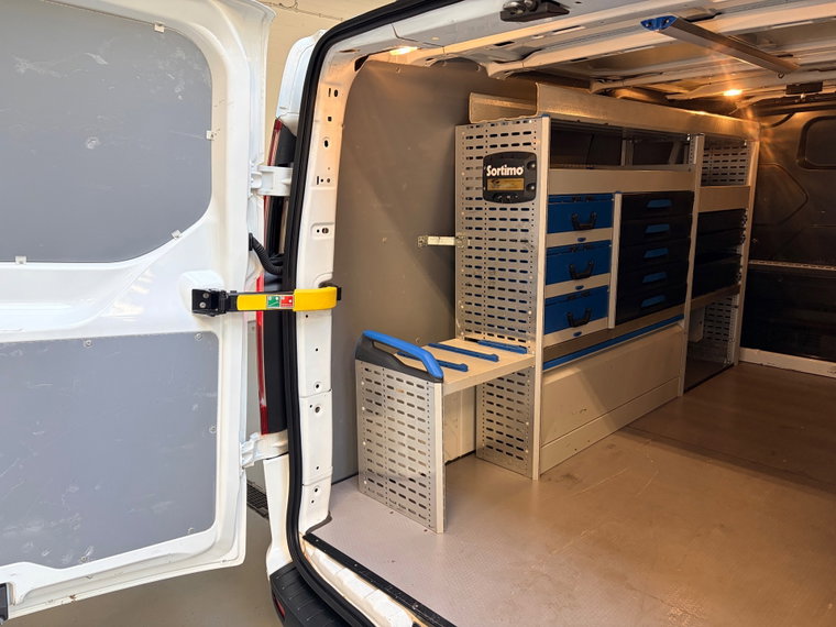 Vehicle Image 36
