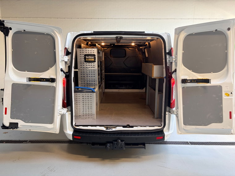 Vehicle Image 37