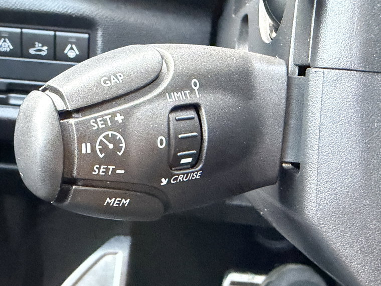 Vehicle Image 24