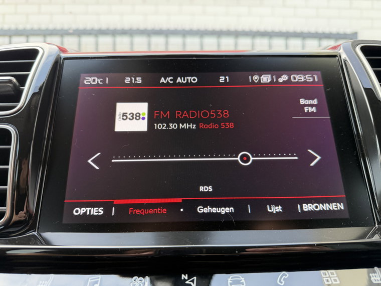 Vehicle Image 27