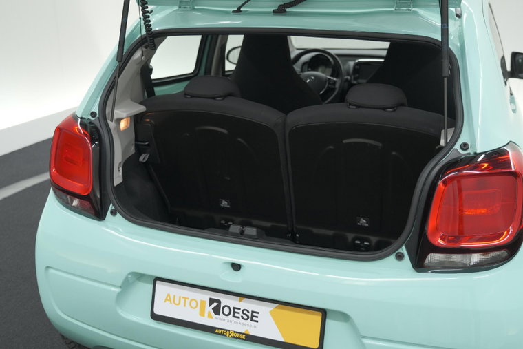 Vehicle Image 13