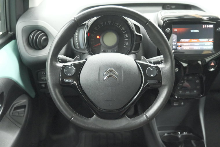 Vehicle Image 20