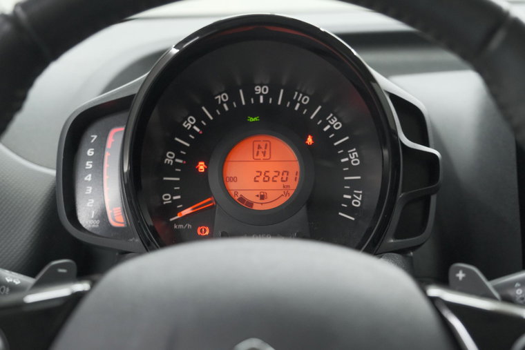 Vehicle Image 22