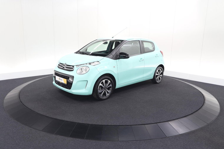 Vehicle Image 32