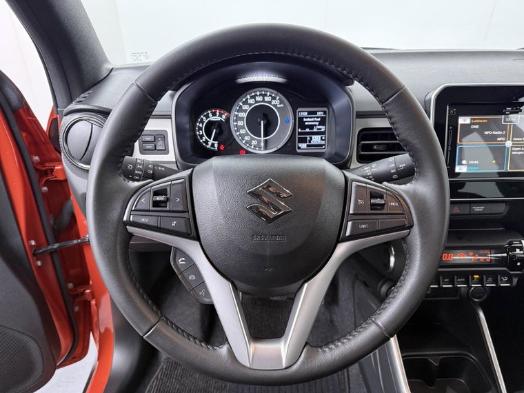 Vehicle Image 11