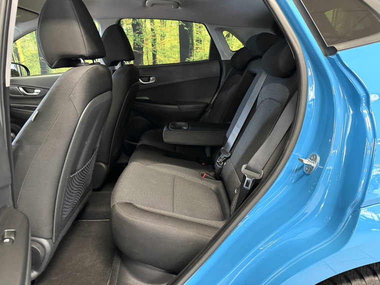 Vehicle Image 32