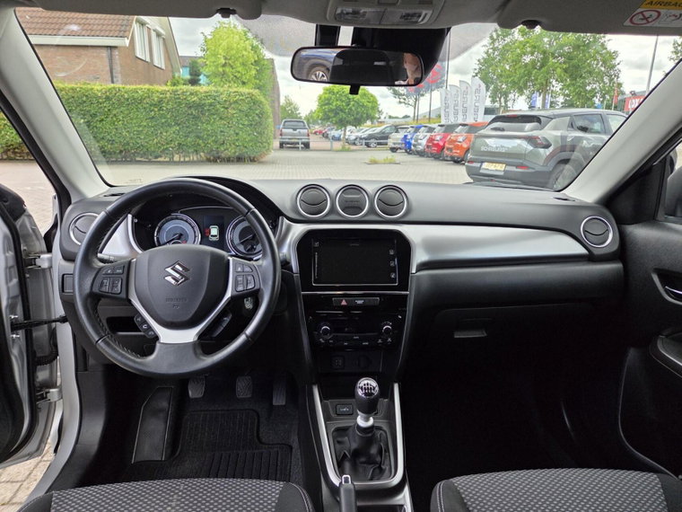 Vehicle Image 11
