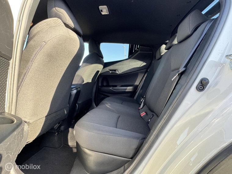 Vehicle Image 13