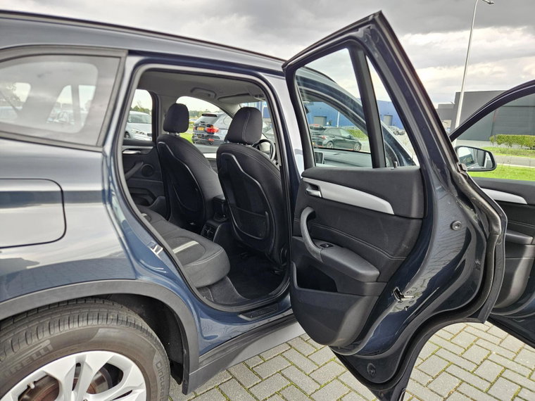 Vehicle Image 34