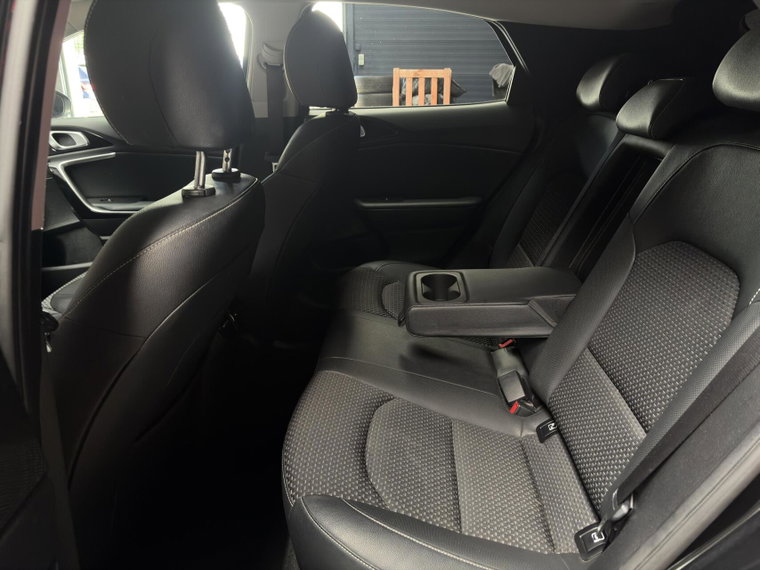 Vehicle Image 17