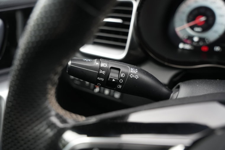 Vehicle Image 36