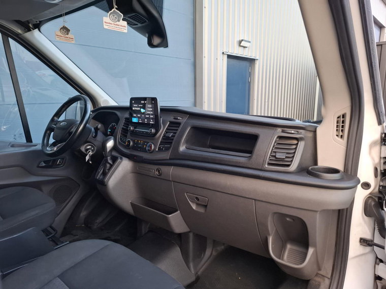 Vehicle Image 30