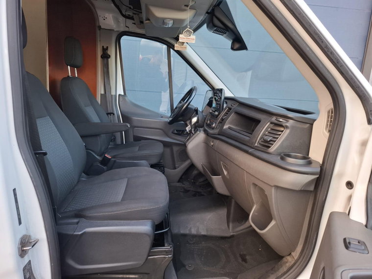 Vehicle Image 31